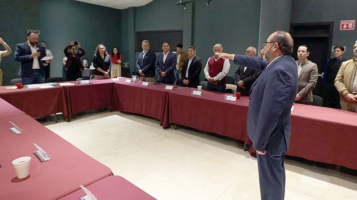 Ratifican a Roberto Mora Palacios como director general del IMIP