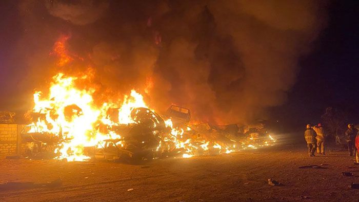 Fuerte operativo por incendio en yonke de la carretera a Casas Grandes