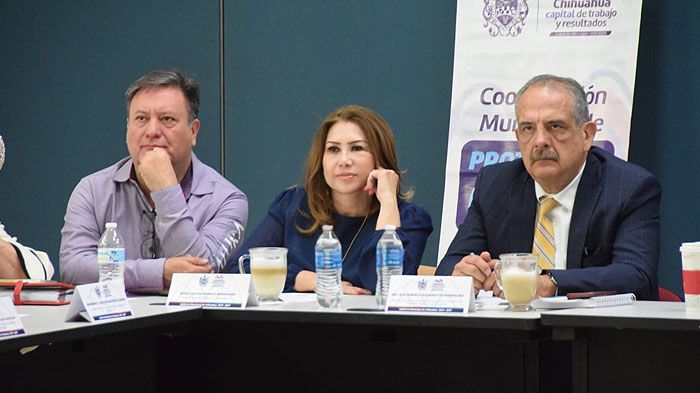 Exhorta Síndica a comercios revisar anuncios para prevenir riesgos por vientos