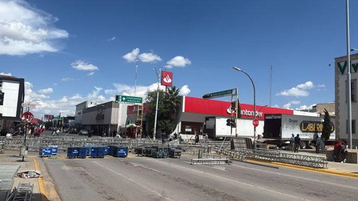 Empieza el cierre de calles y alistan escenario para festejos patrios en Cuauhtémoc