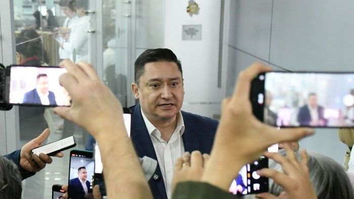 Con gusto nos bajamos el sueldo, si construyen nuevo hospital del IMSS: Chávez