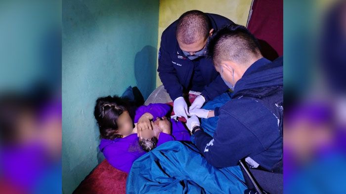 Policías municipales ayudan a joven en parto en la colonia Campesina