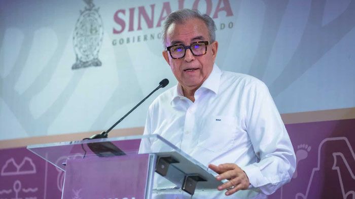 Tras 112 días de licencia Rocha Moya regresa a sus funciones en Sinaloa